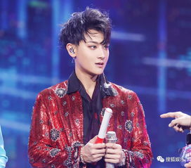 黄子韬与徐艺洋撕拉片风波，娱乐圈的恩怨情仇再掀波澜