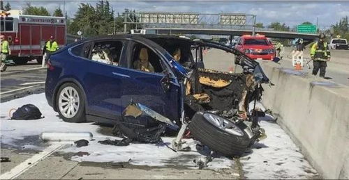 中国公民在美车祸身亡，目击者发声
